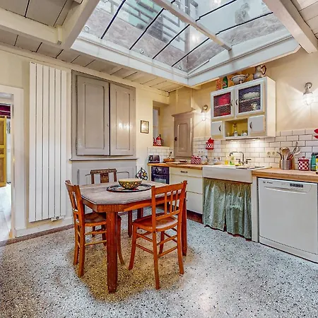 Amazing In With Wifi Holiday home